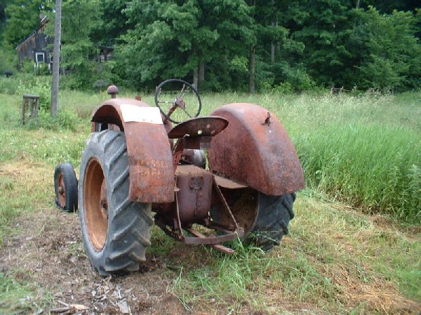 Massey-Harris 102 Junior