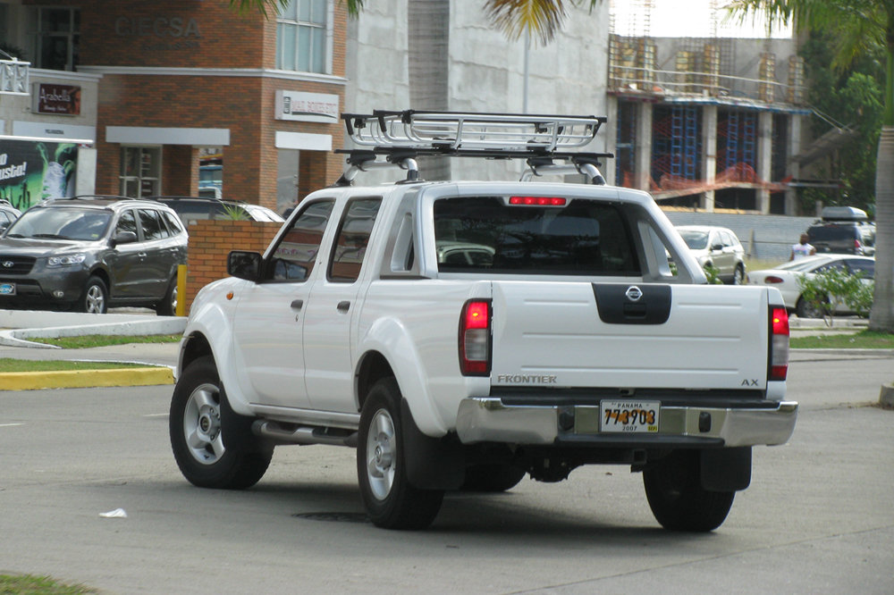 Nissan Terrano AX 25 Di Crew