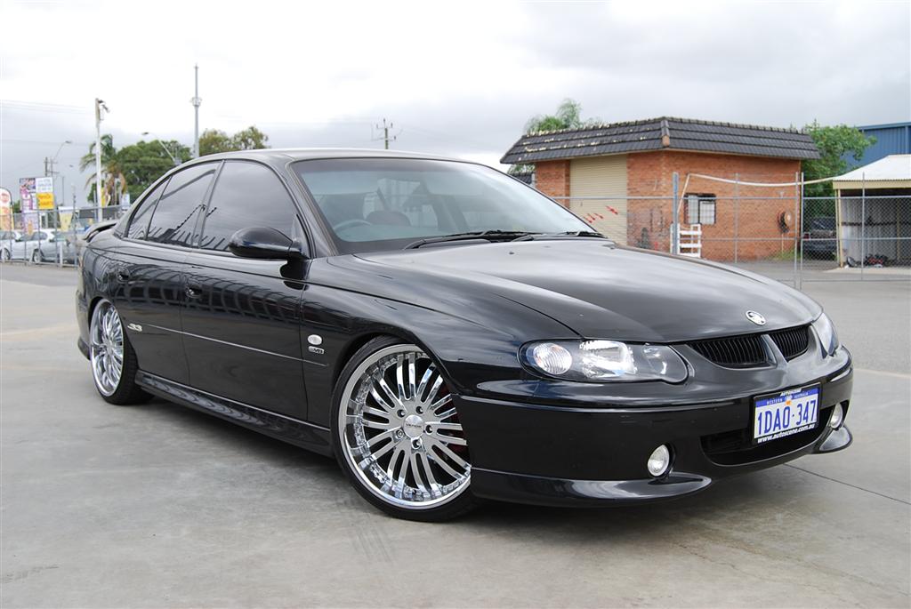 Holden VX SS