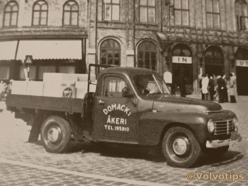 Volvo PV445 pickup