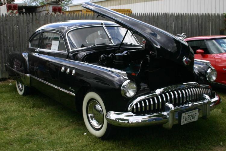 Buick Super 2-door Sedanet