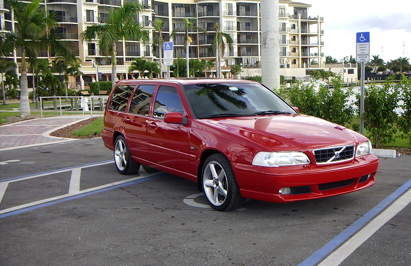 Volvo V70 T5