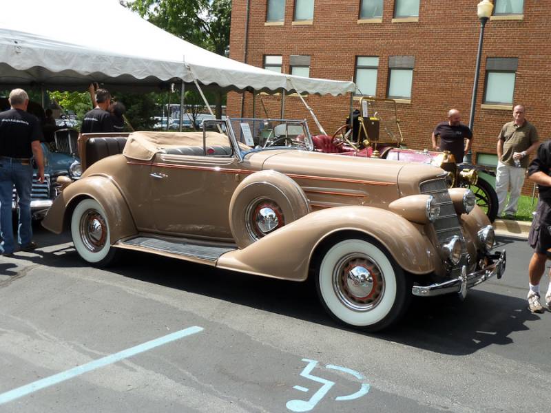 Oldsmobile Eight Convertible