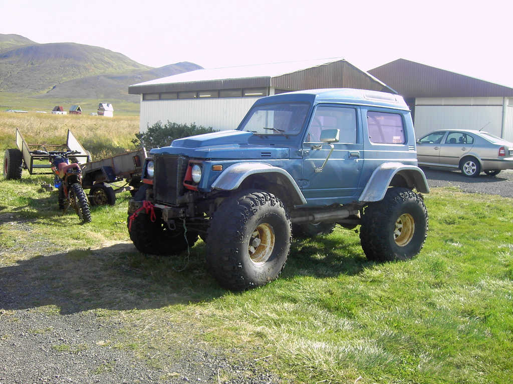 Suzuki Samurai SJ413 JX