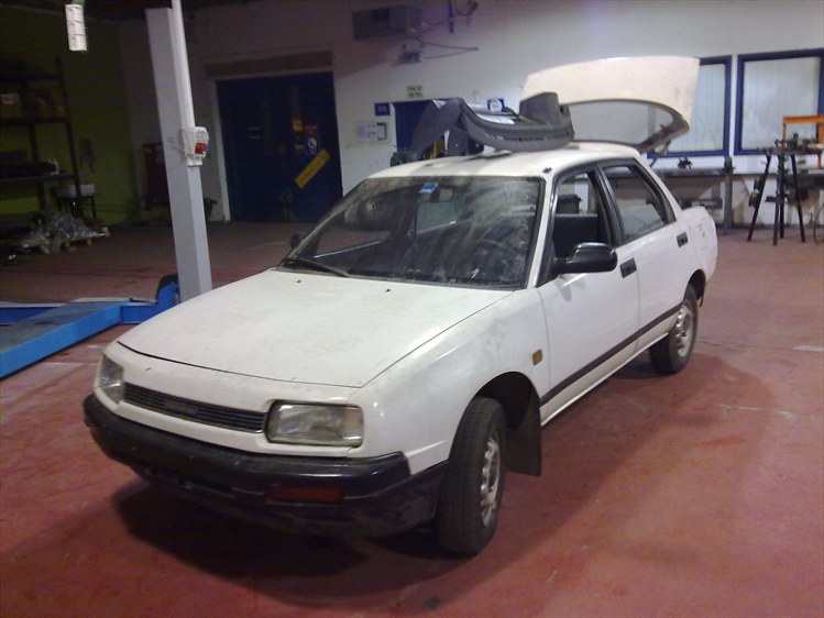 Daihatsu Applause 16 L 16v