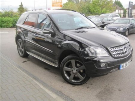 Mercedes-Benz ML320 CDi Edition 10