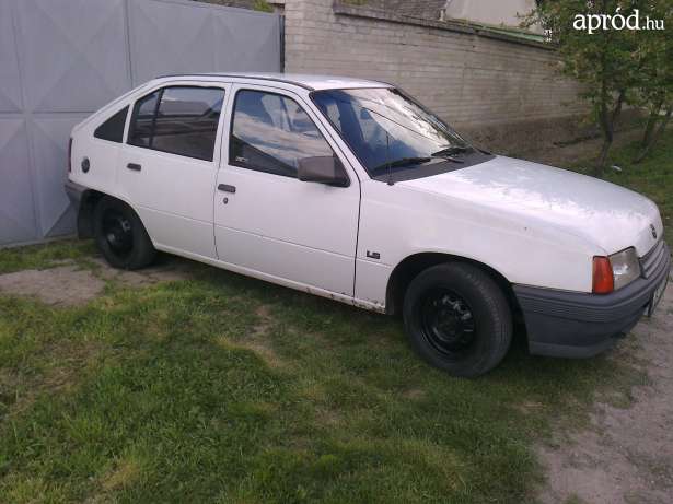 Opel Kadett 14 LS
