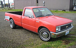 Chevrolet Luv DLX 2300 Space Cab