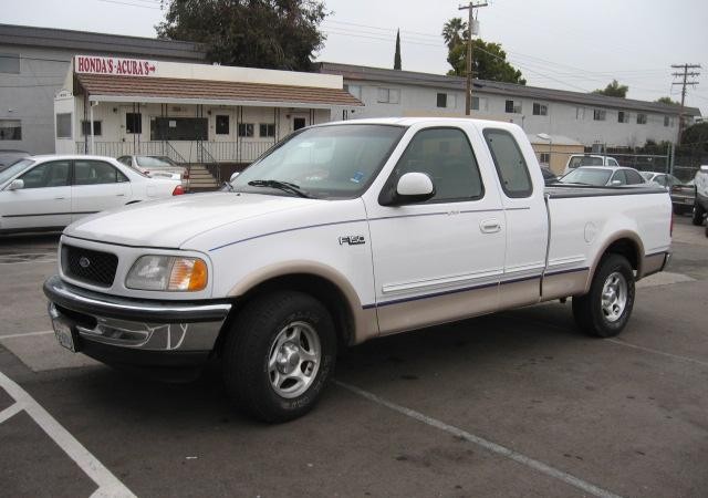 Ford F-150 xcab