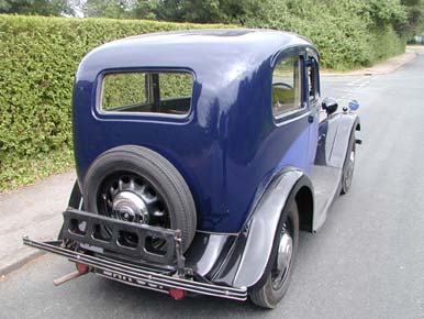 Morris Saloon-8