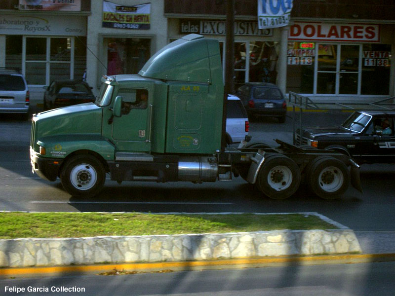 Kenworth T600B