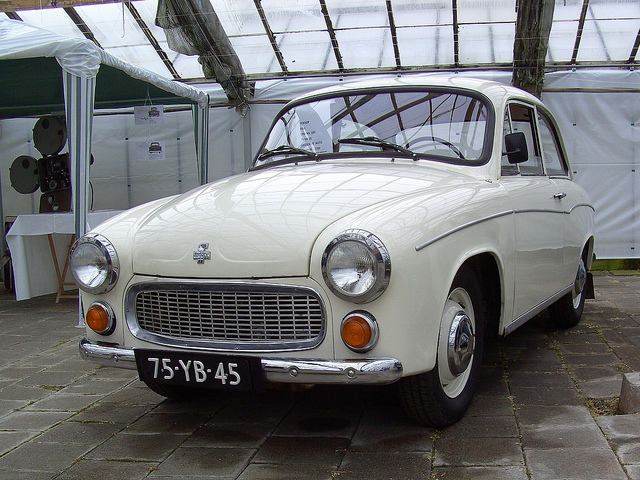 FSM Syrena 105