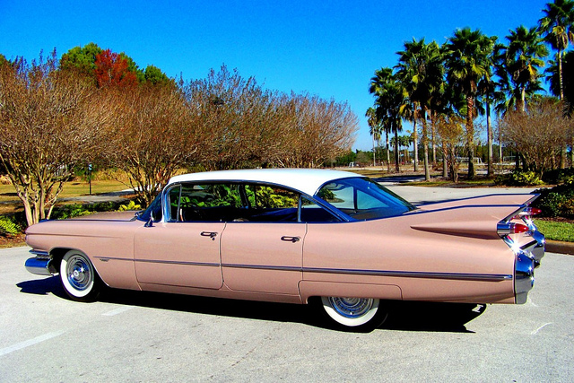 Cadillac Series 62 six-window Sedan