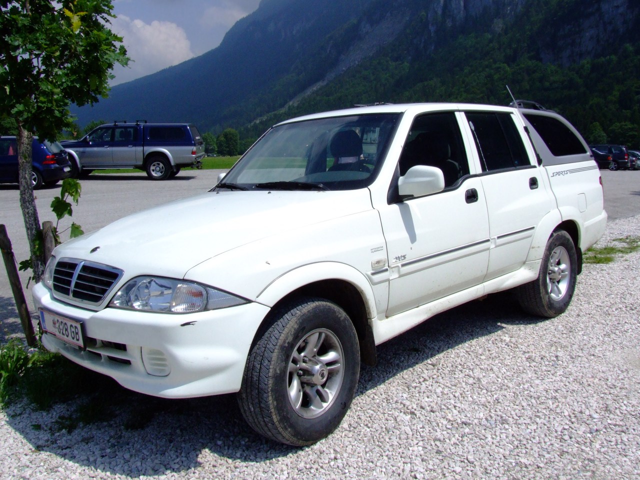 Ssangyong musso sport. Санг енг Муссо. SSANGYONG Musso 1. Санг енг Муссо спорт. SSANGYONG Musso Sport 2007.