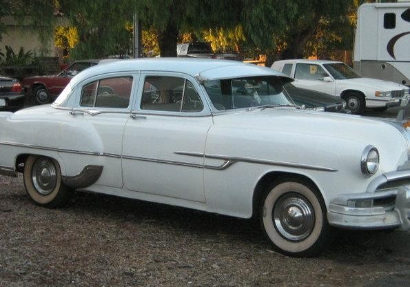 Pontiac Eight Chieftain 4 Door Sedan