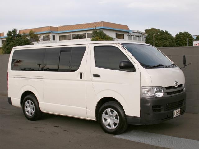 Toyota Hiace SR5 30TDi Double Cab