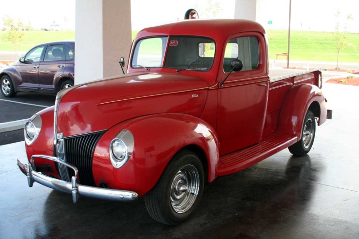 Ford V8-85 pickup