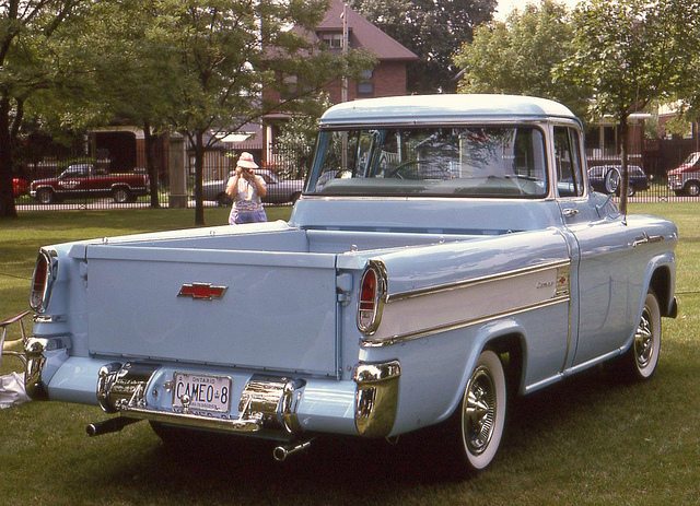 Chevrolet Cameo Carrier