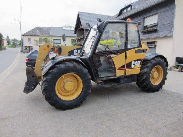 Caterpillar TH220B