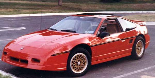 Pontiac Fiero GT 28L V6