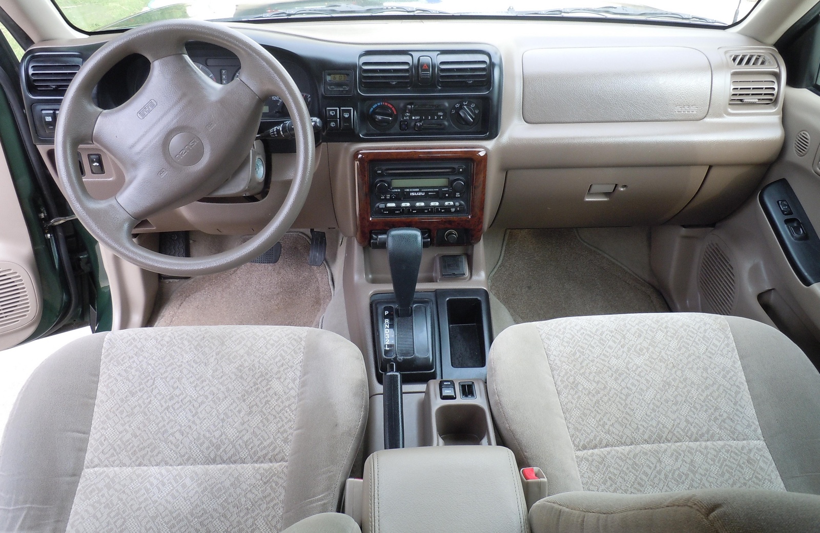 Isuzu Rodeo LS