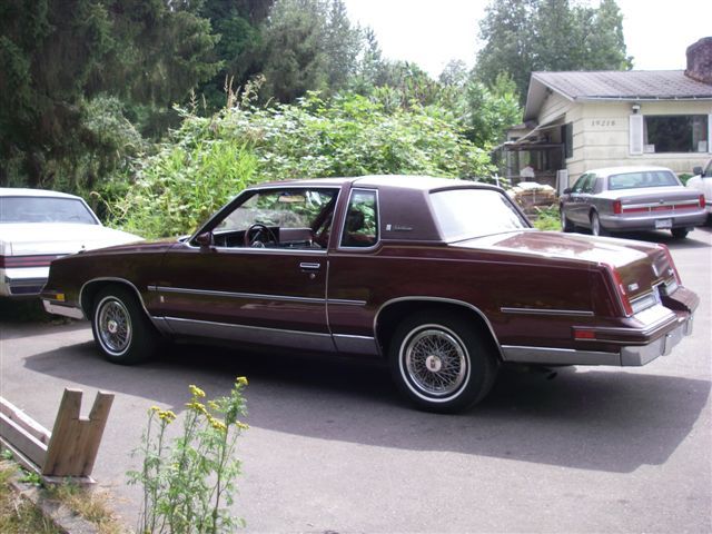 Oldsmobile Cutlass Brougham