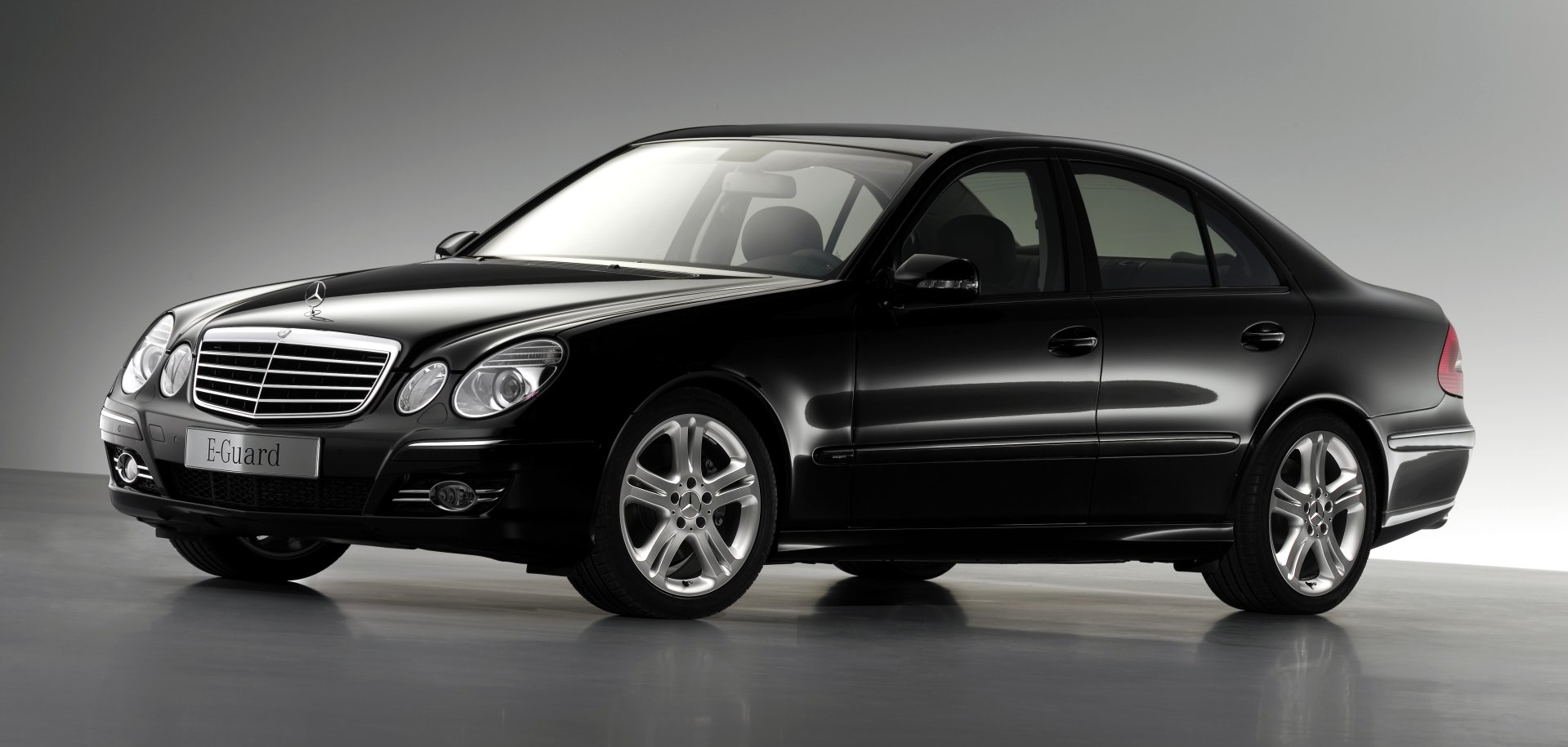 Mercedes-Benz S600