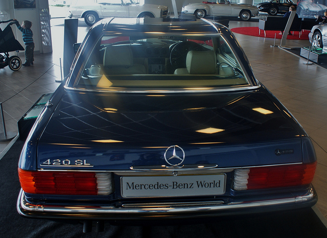 Mercedes-Benz 420SL