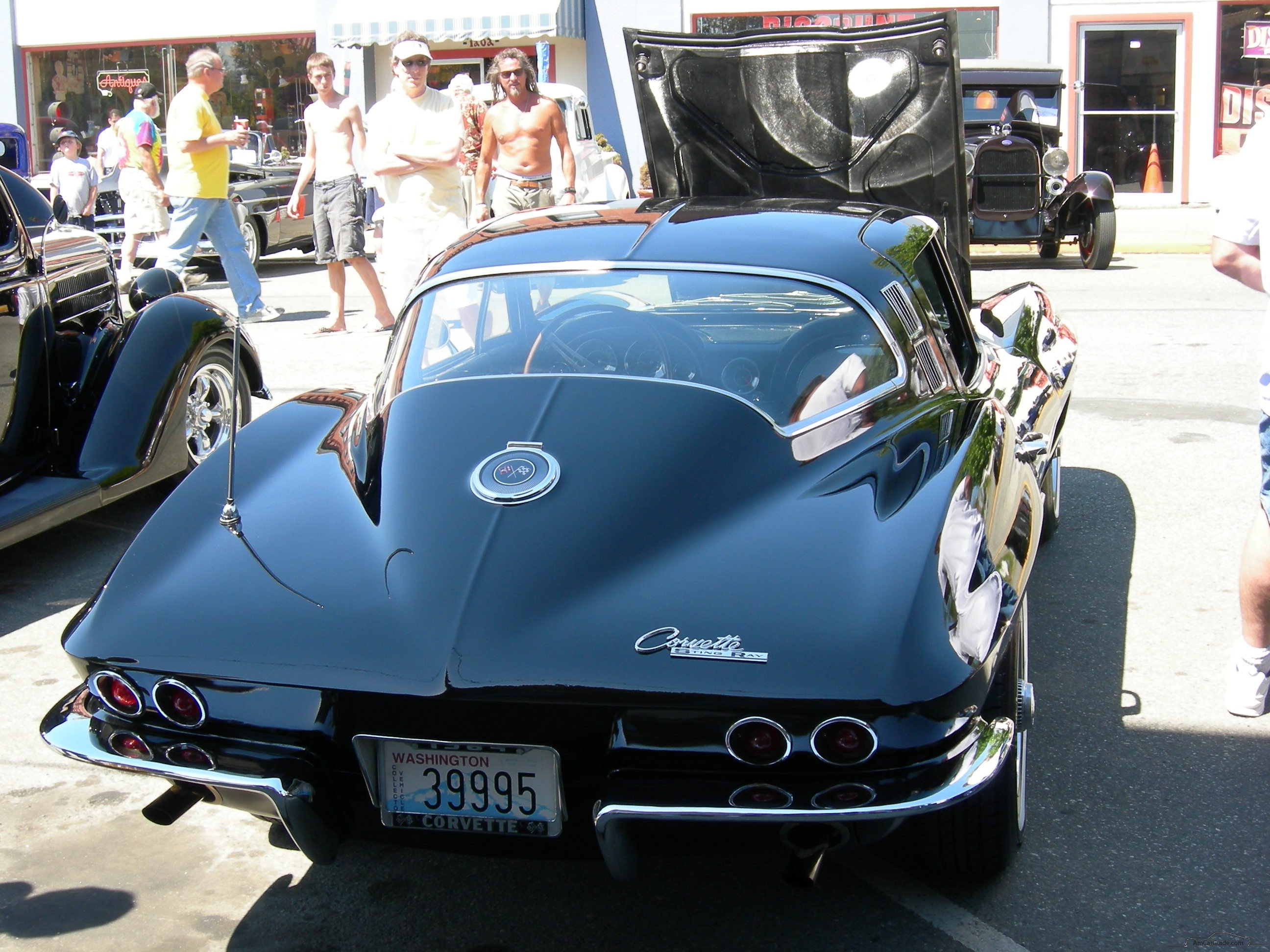 Chevrolet Corvette C2 Sting Ray