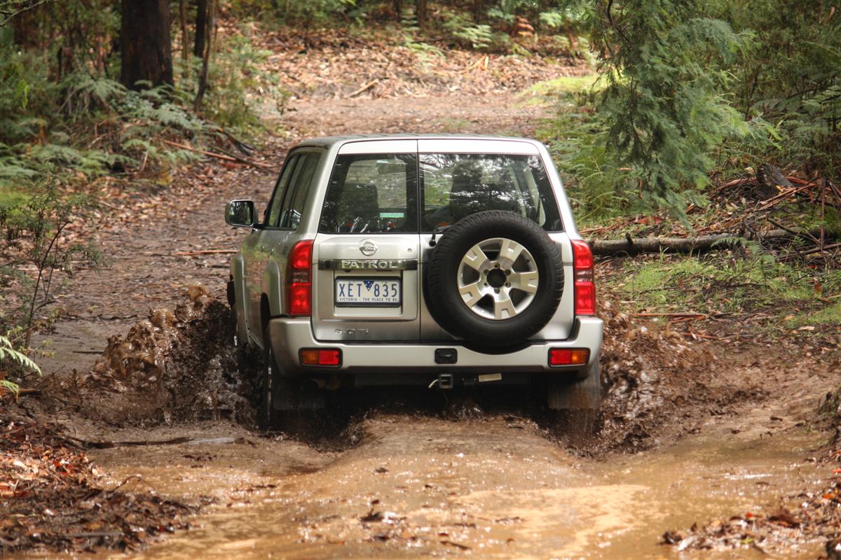 Nissan Patrol 30 ST