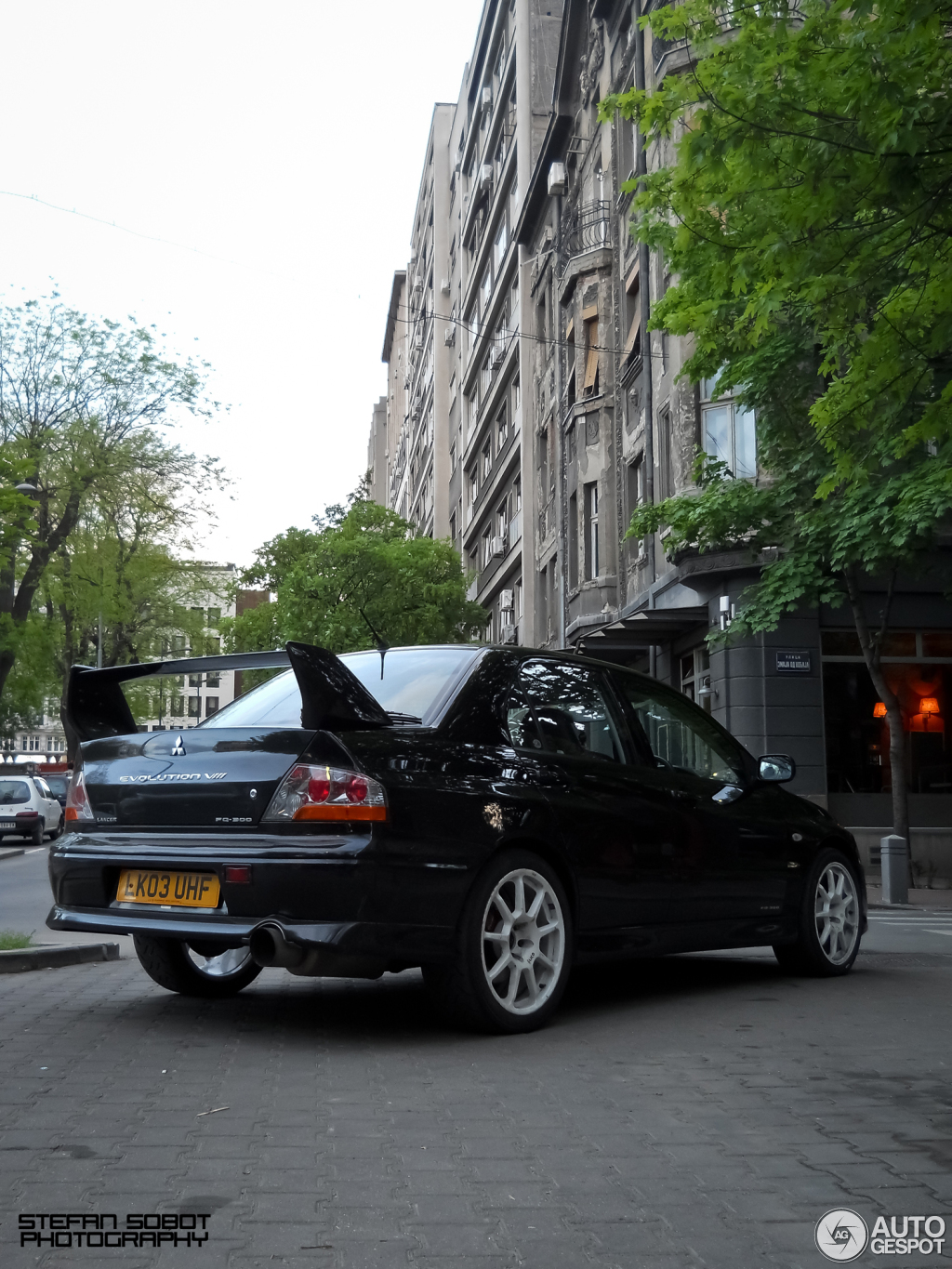 Mitsubishi Lancer Evolution VIII FQ-300