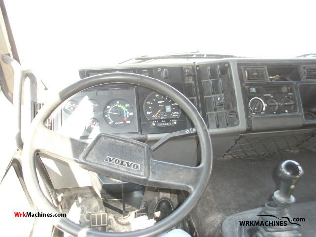 Scania 94G 310