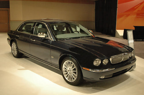 Jaguar XJ8L