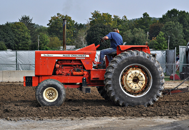 Allis-Chalmers Two-Twenty