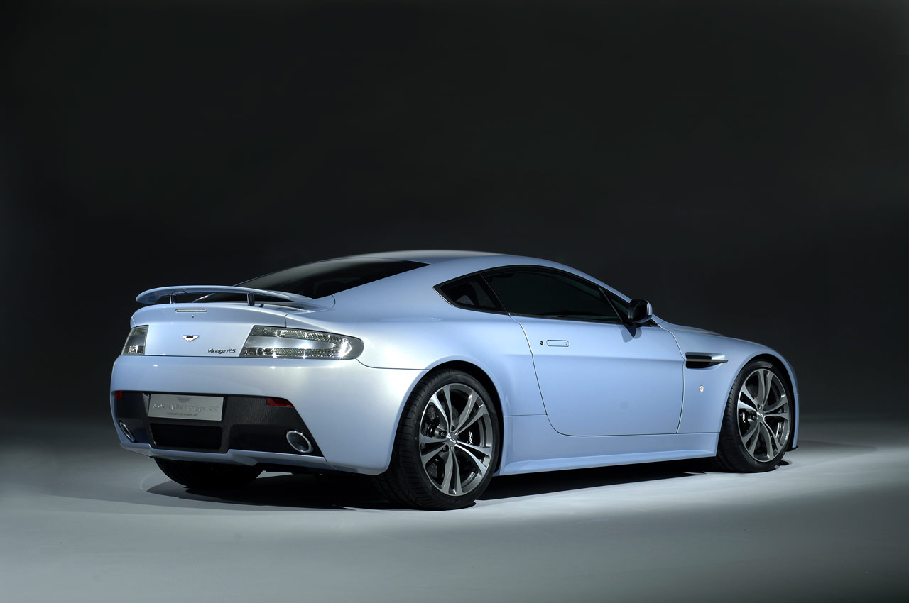Aston Martin V12 Vantage Aston Martin V12 Vantage