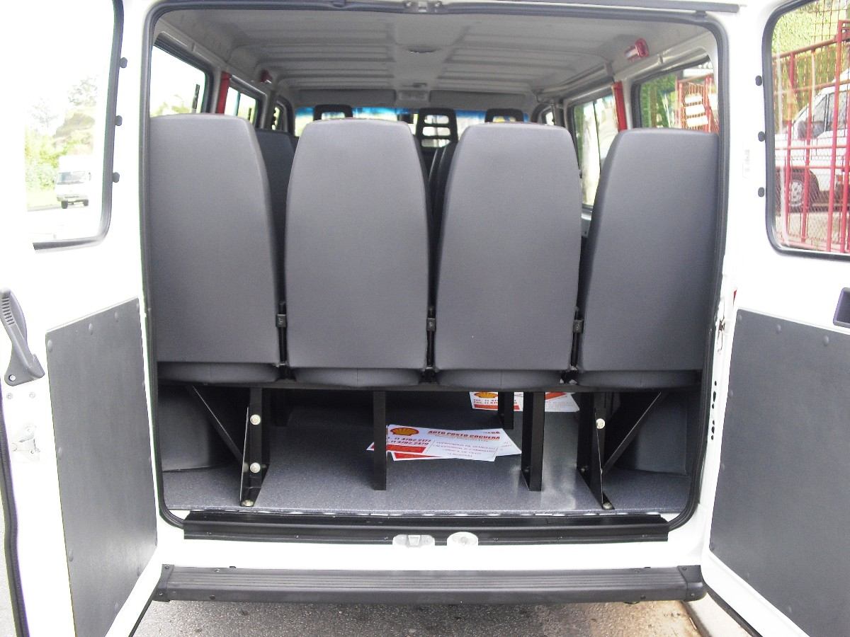 Peugeot Boxer Minibus