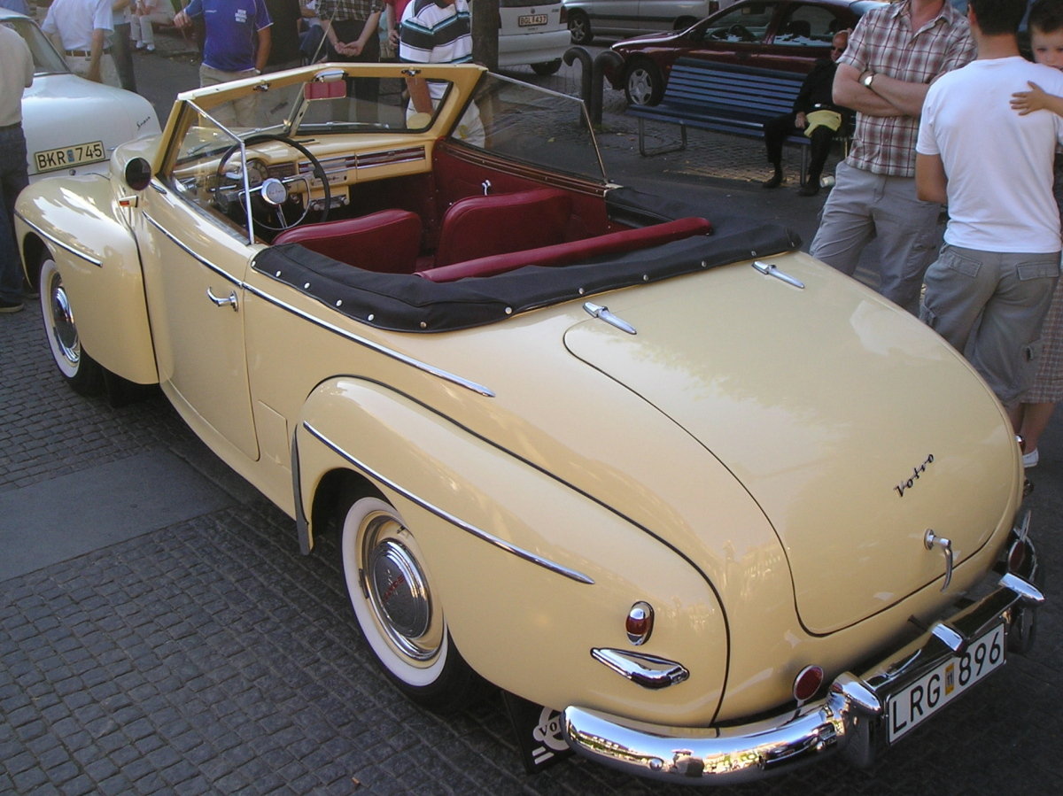 Volvo PV445 cabrio