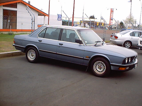 BMW 525ee