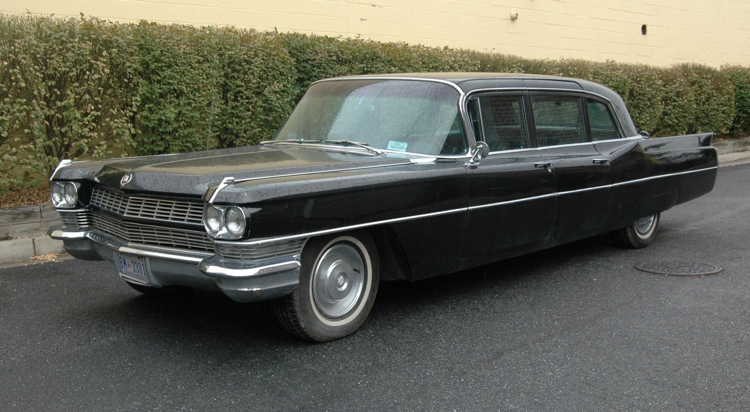 Cadillac Fleetwood limousine