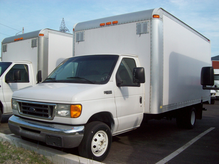 Ford E-350 Econoline 73