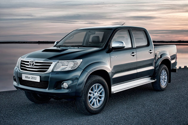 Toyota Hilux 24 DLX Customer Crew Cab