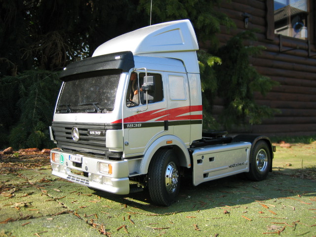 Mercedes-Benz 1838 Mercedes-Benz 1838