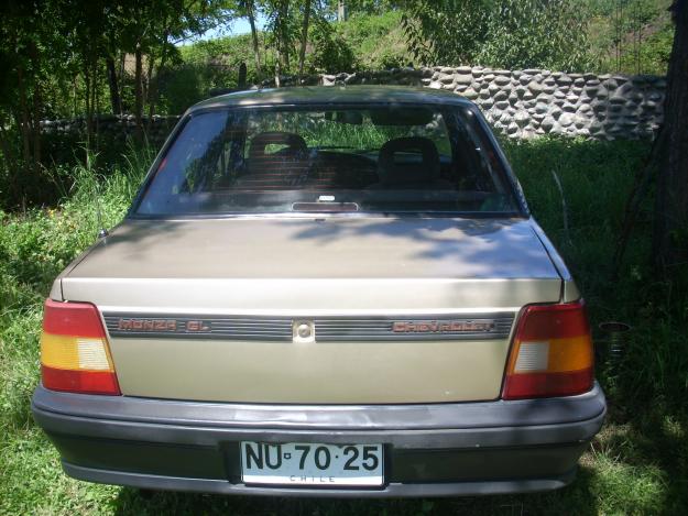 Chevrolet Monza GL 18