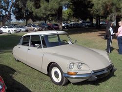 Citroen DS Speciale