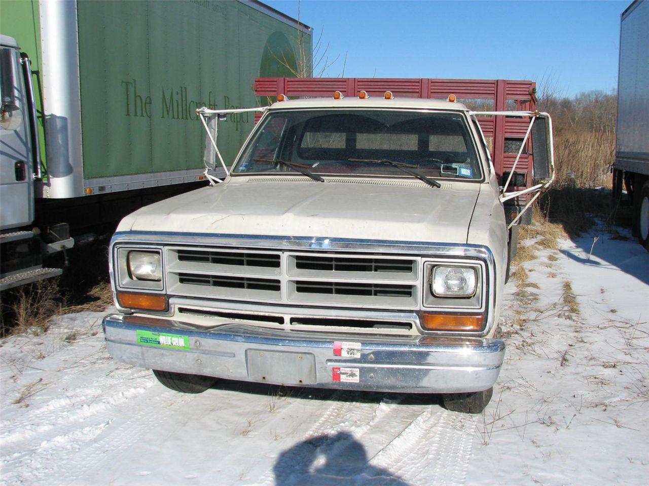 Dodge D-350