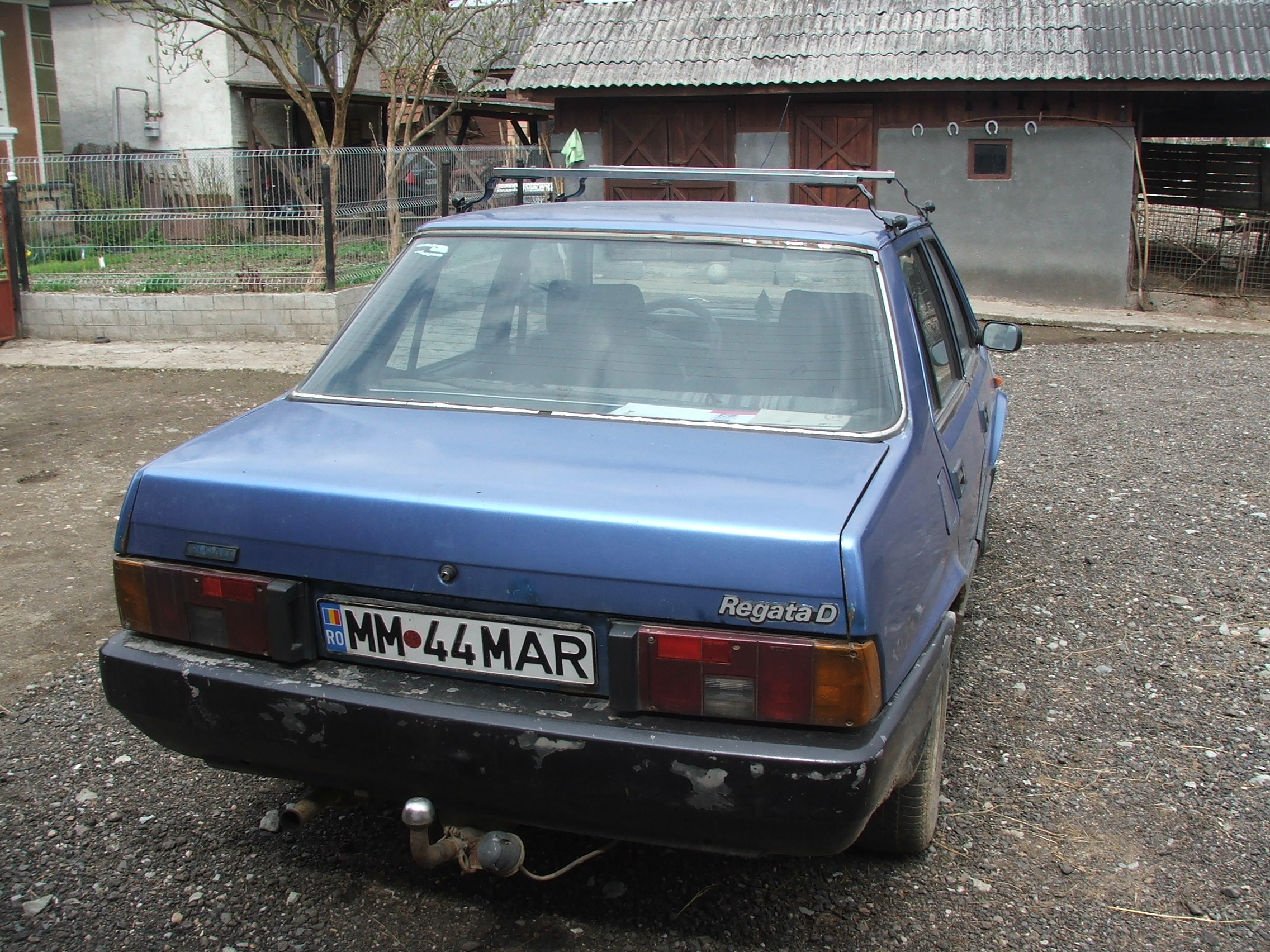 Pontiac Chieftain 8 4-dr Sed