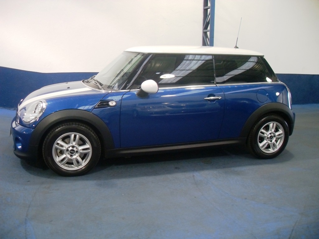 Mini Cooper One 16