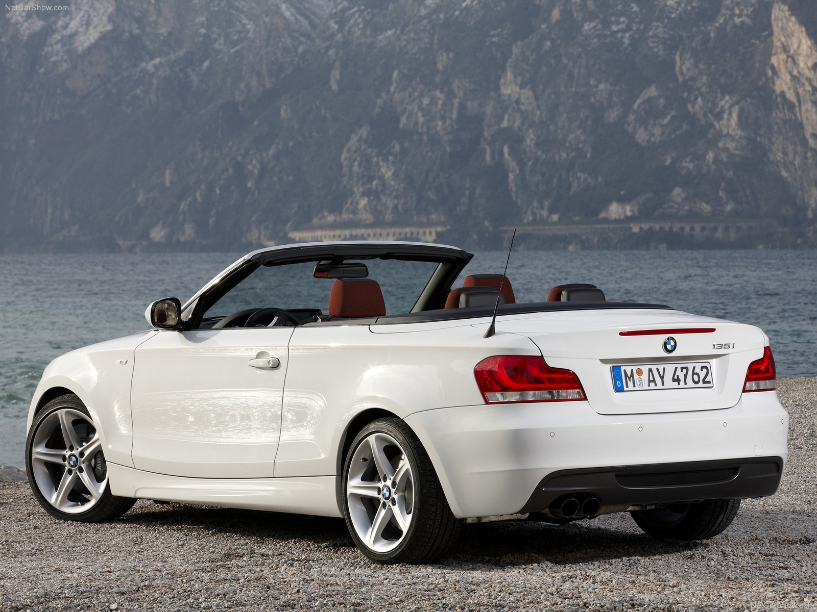 BMW 120i Cabriolet E88