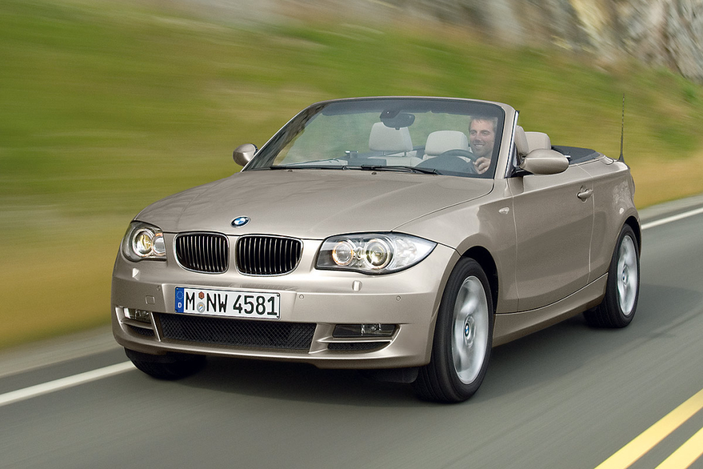 BMW 120i Cabriolet E88