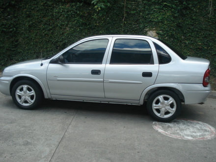 Chevrolet Corsa Sedan